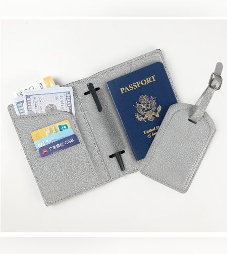 Portofel pentru Pasaport si Carduri, Flippy, 23x16 cm, 70g, din Piele PU, Suport Pix, Accesoriu Suport Eticheta, Unisex, Multifunctional, Argintiu