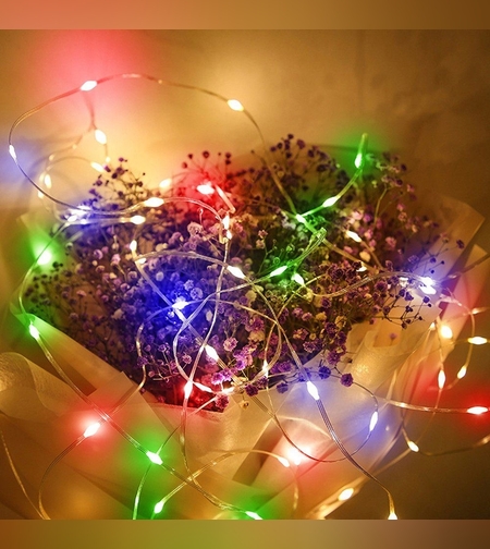 Instalatie de Craciun Yoto, liniara, cu 100 micro LED-uri, 10 m, 220V, conectare la retea, cu 8 jocuri de lumini, interior/exterior, fir transparent, multicolora