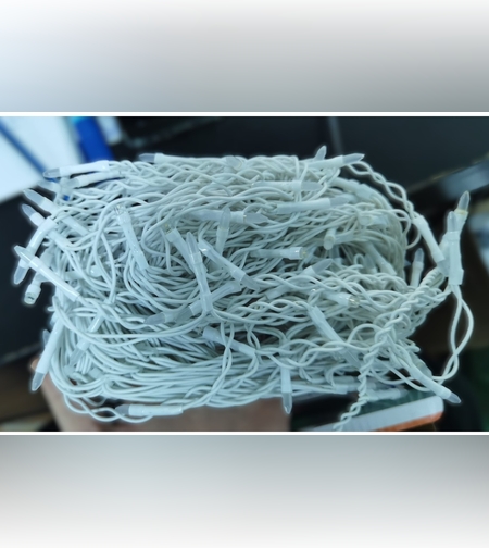 Instalatie de Craciun Flippy® Tip Turturi, Franjuri cu Flash, Sectiune 5 m, 143 LED-uri, Interconectabila, Fir Alb, Alb Rece