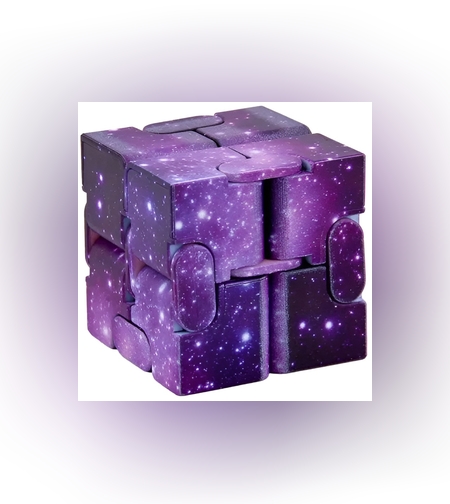 Jucarie Interactiva Antistres cu Miscari Infinite, Cub Magic, 3 ani, 4x4x4cm, Violet