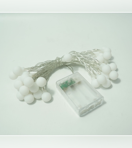 Instalatie Craciun, 3.5 m, 30 de LED-uri, Alb Cald, model cu bilute, liniara, cu baterie, interior/exterior, Flippy