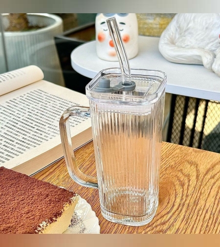 Pahar pentru Racoritoare, Flippy, din Sticla, 330 ml, cu Pai si Maner, Model Clear Dungi Verticale, Transparent