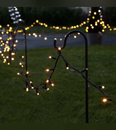 Instalatie de Craciun Liniara Yoto, 50 m, 1 m Prelungitor 220V, 498 LED, 8 Jocuri de Lumini, Controler, Fir Negru, Utilizare Interior/Exterior, Protectie anti-inghet, Fir Cupru, Alb Cald