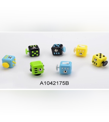 Jucarie interactiva antistres cub cu 6 avtivitati, multicolor