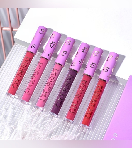 Set de Buze, KEVIN COCO, Violet Girl, 6 Lip Gloss-uri, 17 x 14.8 x 2.9 cm, Roz/Rosu/Mov