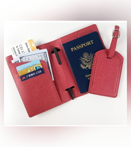 Portofel pentru Pasaport si Carduri, Flippy, 23x16 cm, 70g, din Piele PU, Suport Pix, Accesoriu Suport Eticheta, Unisex, Multifunctional, Rosu