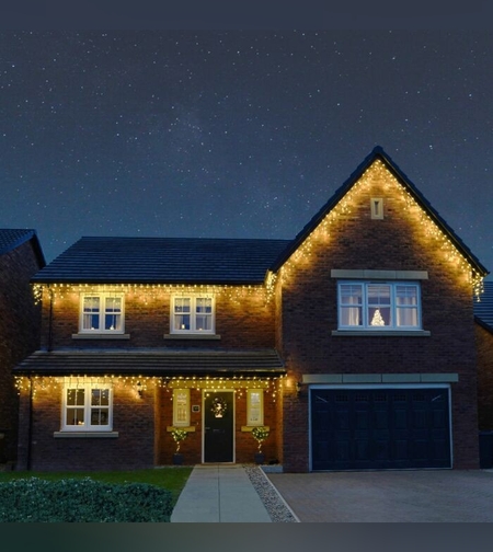 Instalatie Craciun Profesionala de Exterior IP65, 10 m, 240 Led-uri Mari ,Franjuri, Alb cald, Flash, Alimentator, Interconectabila, Prelungitor 6.5 m inclus, Fir Negru Cauciucat, 220v, Flippy