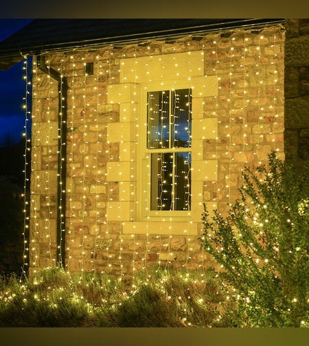 Instalatie Craciun Yoto, Tip Perdea, 3 m x 2 m, 240 LED-uri, Prelungitor 1.5 m, 8 Jocuri de Lumini, Interconectabila, Fir transparent, Interior/Exterior, Alb Cald