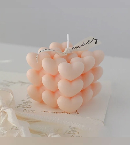 Lumanare Parfumata Decorativa, Flippy, Model Abstract Cub din Inimioare, Lumanare pentru Diferite Ocazii, 6 x 5.5 cm, Aroma de Portocala, Portocaliu