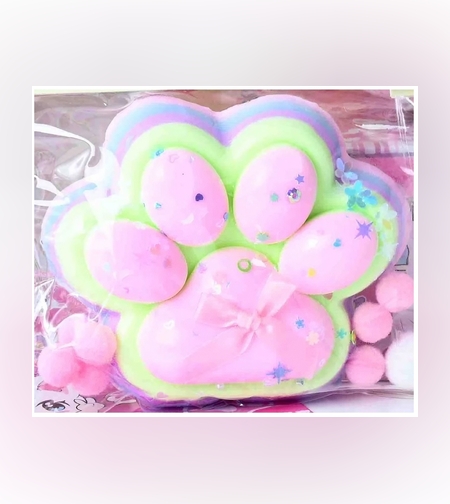 Jucarie Antistres Squishy, Flippy, cu Revenire Lenta, Model Labuta de Pisica YY1005, 220g, 12.5 x 10.5 cm, Squeeze Pinch Family, Ambalaj Transparent, Roz-Curcubeu