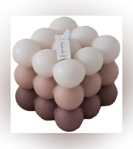 Lumanare Parfumata, Flippy, din Ceara De Soia, Model Cub, Gradient in 3 Culori Pale, 6x6x6 cm, Aroma de Busuioc, Maro