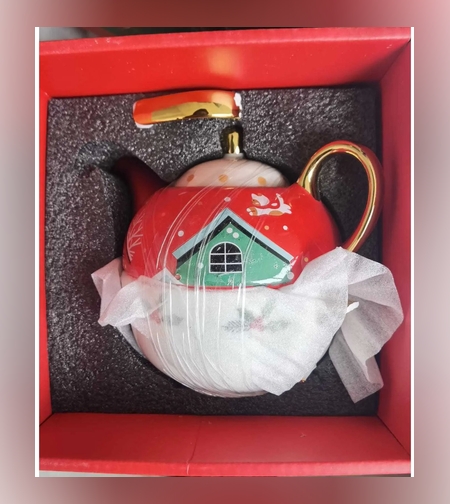 Set de Ceai, Flippy, Tema Craciun, Ceainic 420 ml, Cana 310 ml, din Portelan, Model Happy Christmas, Rosu, Resigilat