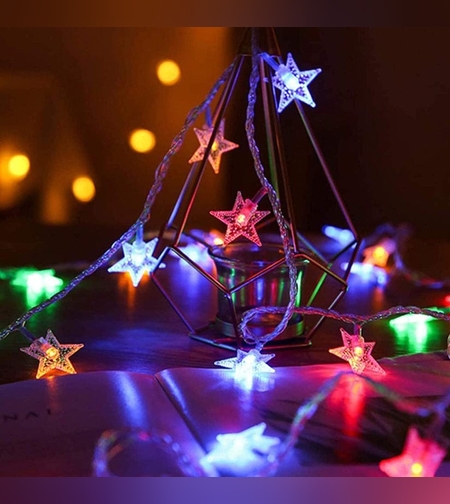 Instalatie Craciun, Flippy, 3.5 M, 30 de LED-uri, Model cu Stelute, Tip Liniara, cu Baterii 3 x AA, Interior/Exterior, Multicolor