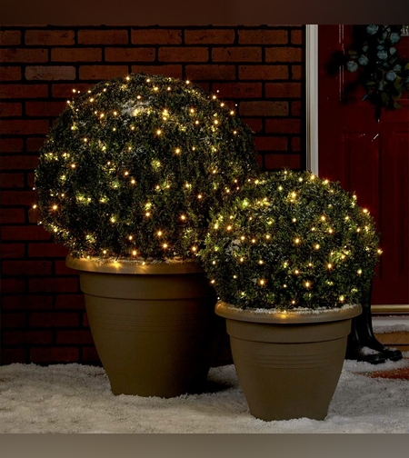 Instalatie de Craciun liniara Yoto, 17 m, din care 1 m cablu priza 220V, 200 LED, 8 jocuri de lumini, controler, fir negru, alb cald