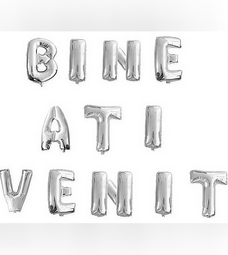 Set Baloane din Folie Metalizata, Flippy, Figurine Litere, Model Bine Ati Venit, Tema Aniversare, 40 cm, Ambalaj Individual, Pai inclus, Umflare cu Aer sau Heliu, Argintiu