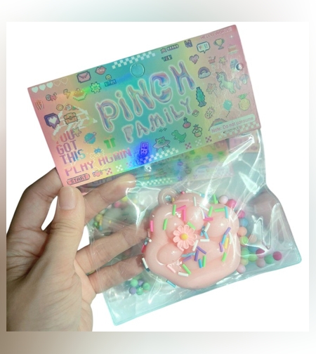 Jucarie Antistres Squishy, Flippy, cu Revenire Lenta, Squeeze Pinch Family Model Labuta de Pisica, 6x6 cm, 45g, Ambalaj Transparent, Roz