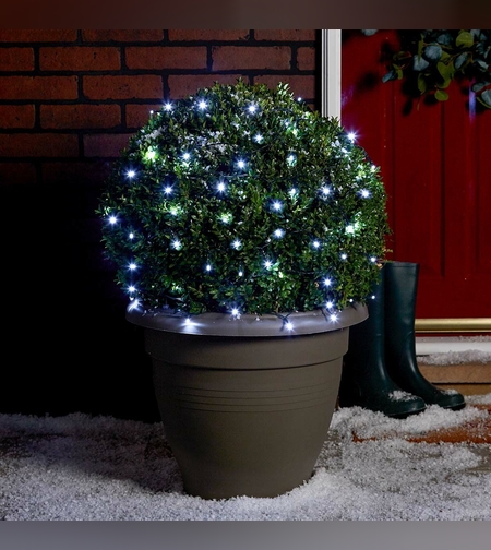 Instalatie de Craciun liniara Yoto, 10 m, din care 1 m cablu priza 220V, 100 LED, 8 jocuri de lumini, controler, fir negru, alb rece