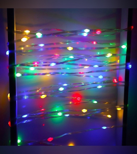Instalatie de Craciun Flippy, liniara, cu 200 micro LED-uri, 20 m, 220V, conectare la retea, cu 8 jocuri de lumini, interior/exterior, fir transparent, 3 fire cupru, multicolora