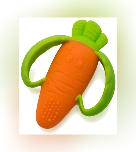 Jucarie dentitie bebelusi Flippy, morcov, 10x7.5x2.8 cm, cu manere de prindere, material silicon non-toxic, fara miros, portocaliu