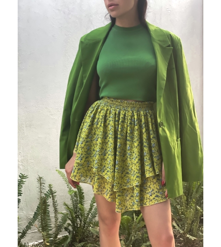 Floored patterned skirt