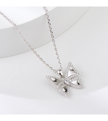 Сребърно колие Изящна Пеперуда | колекция Delicate Silver | Бижута Invoke.bg