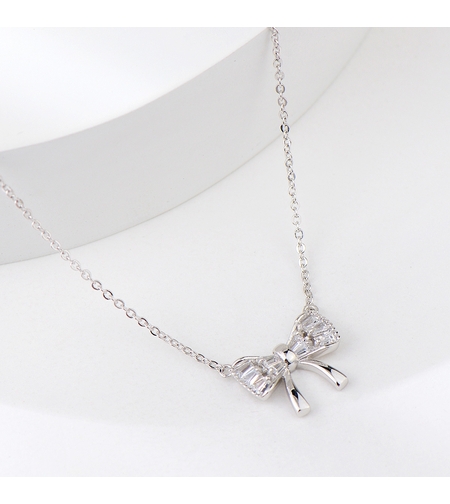 Сребърно колие Кристална Панделка | колекция Delicate Silver | Бижута Invoke.bg