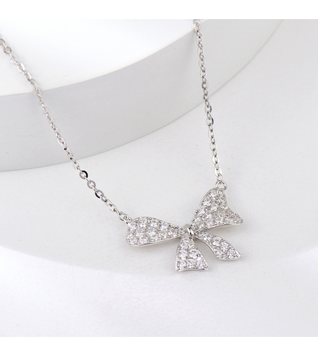 Сребърно колие Панделка с Украса от Кристали | колекция Delicate Silver | Бижута Invoke.bg