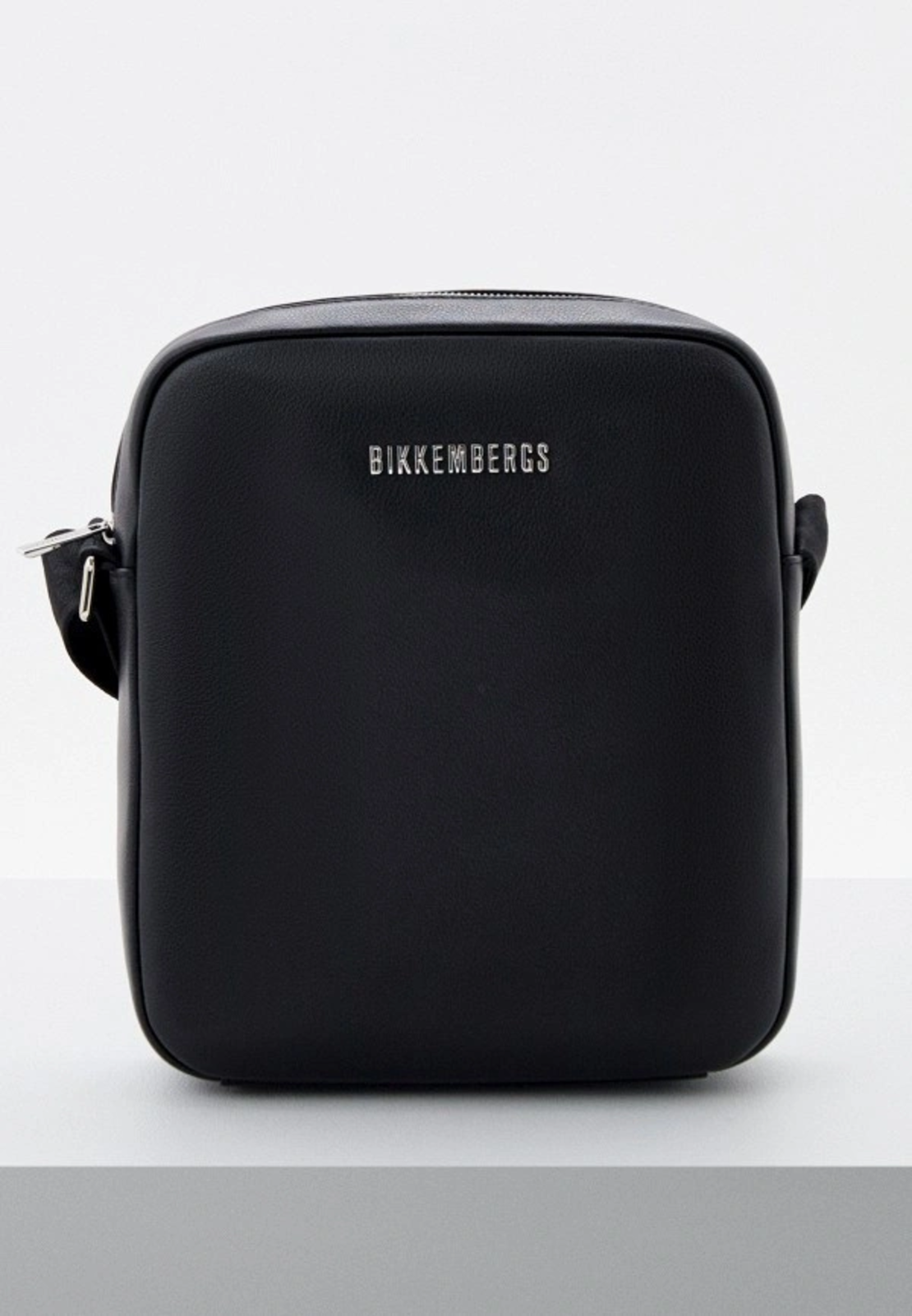 МЪЖКА ЧАНТА BIKKEMBERGS