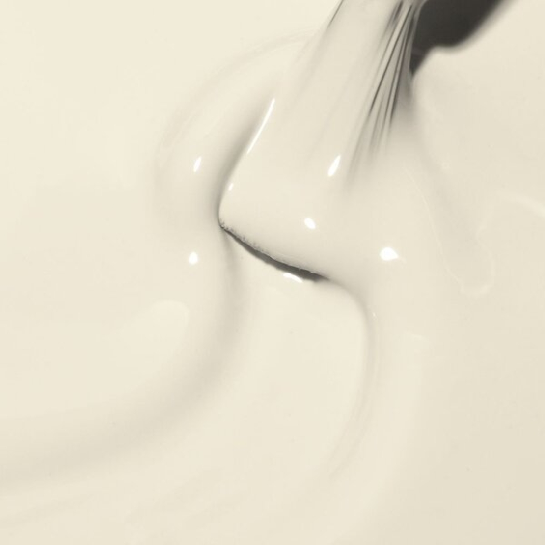 Полуперманентен лак за нокти The One Cupio Coliection-Milky White Latte 15ml
