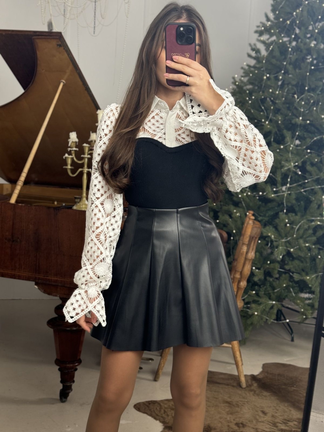 Елегантна дантелена блуза Classy Lace-черно