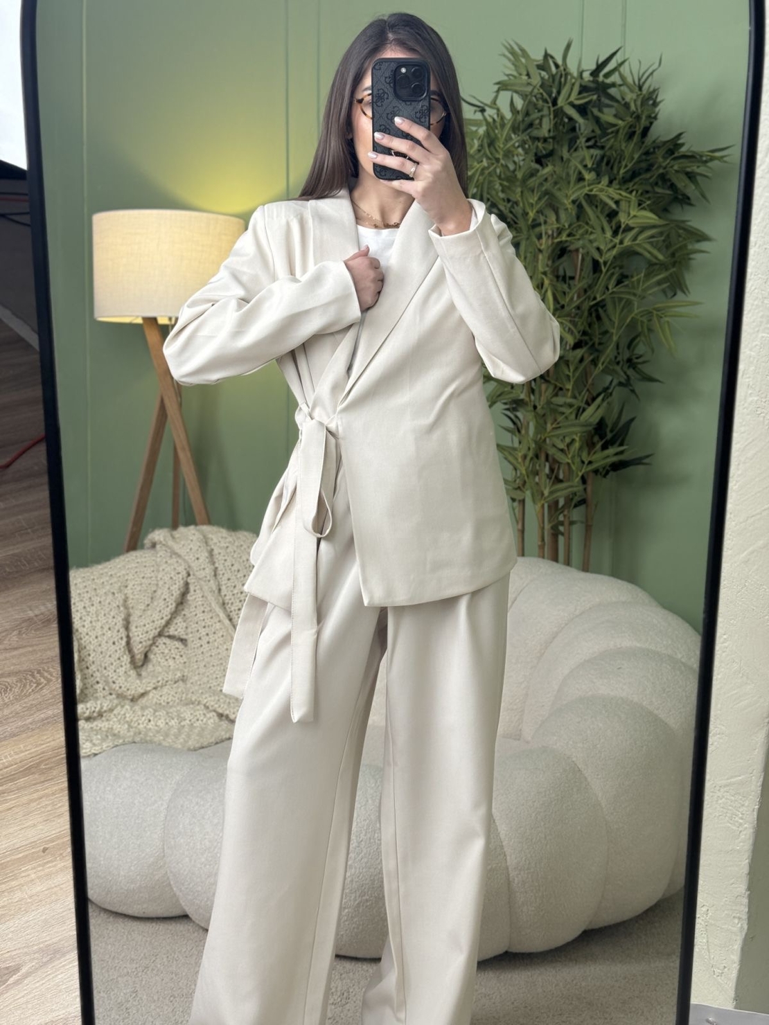 Дамски елегантен костюм Grace Line-бяло