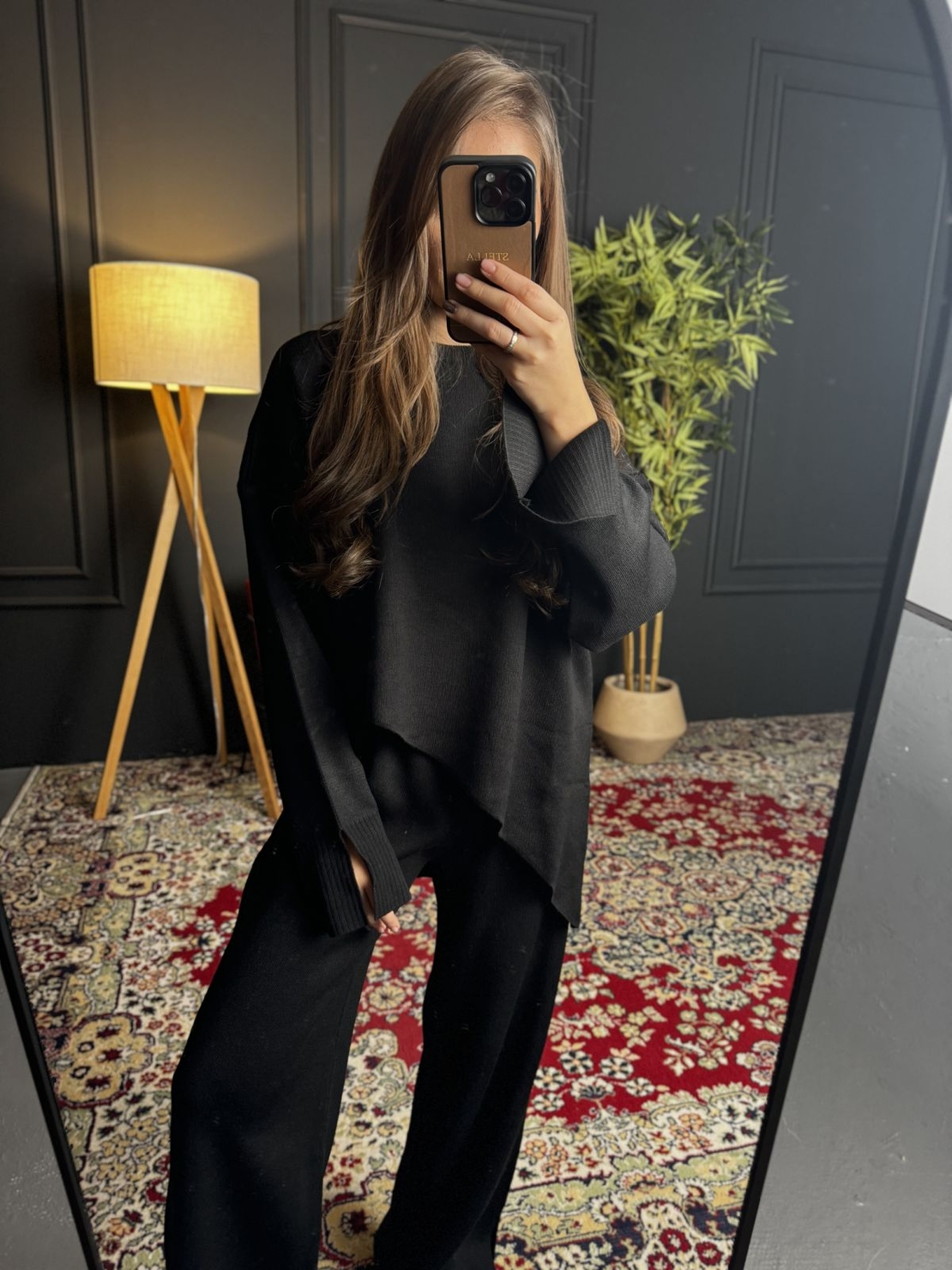 Комплект с асиметрично горнище в черно