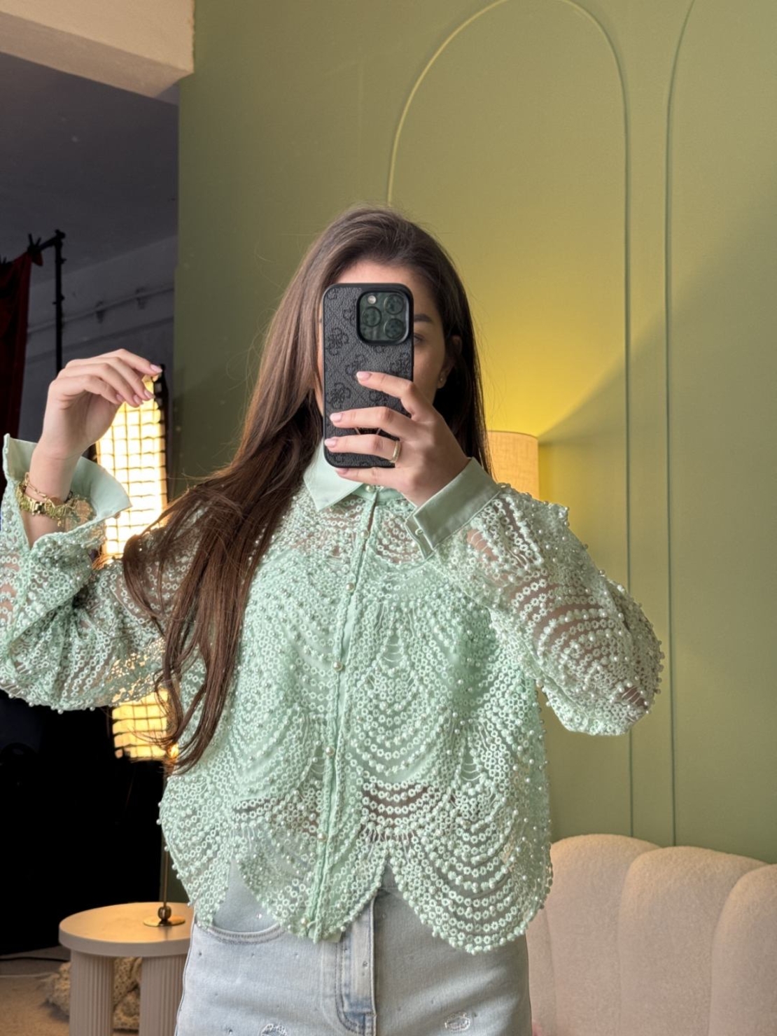 Дамска елегантна зелена  дантелена риза с релефен ефект