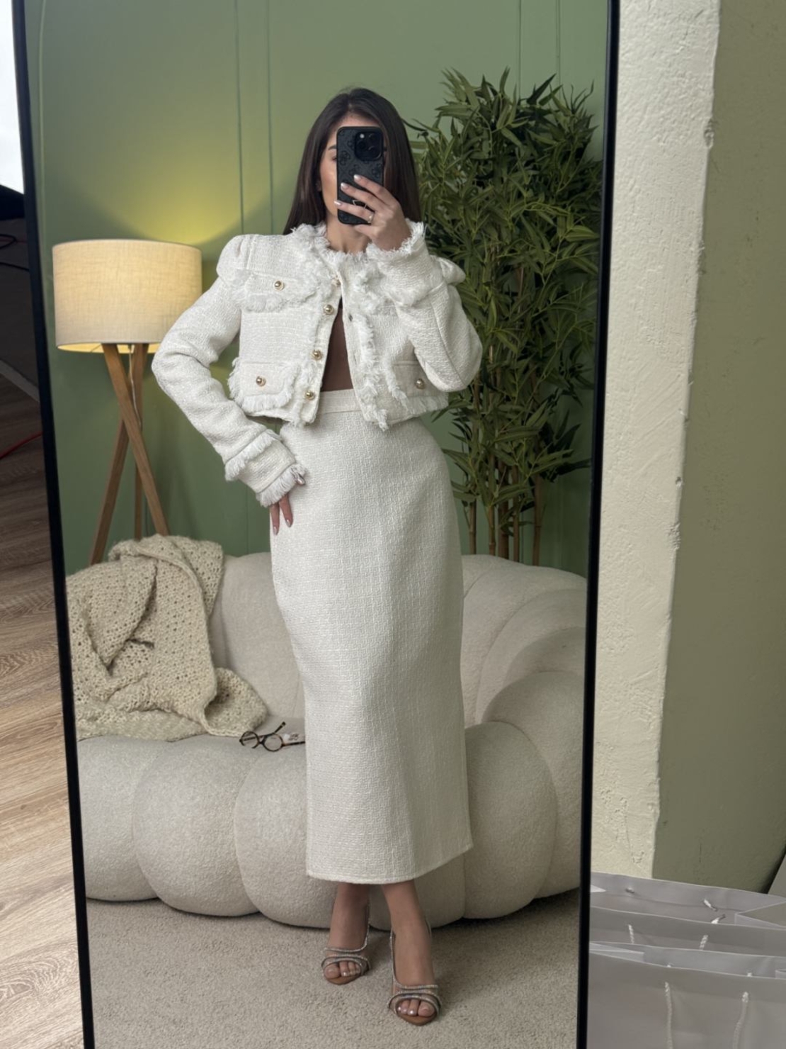 Дамски елегантен комплект сако и миди пола-бяло