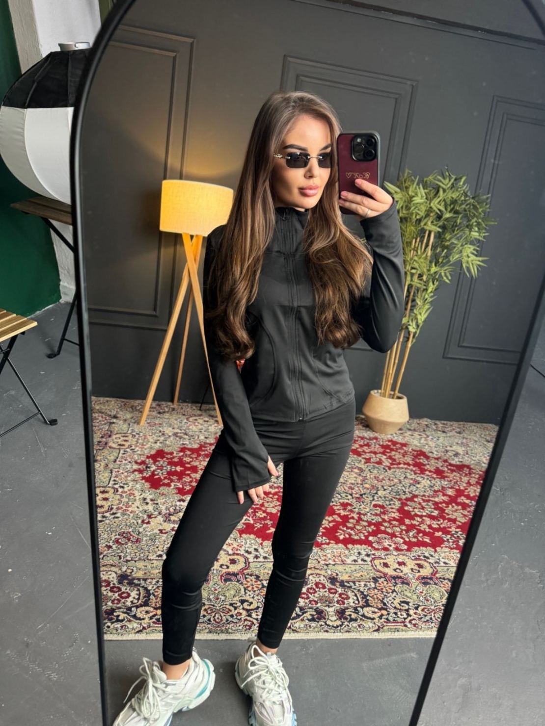 Спортен комплект с цип и клин-черно