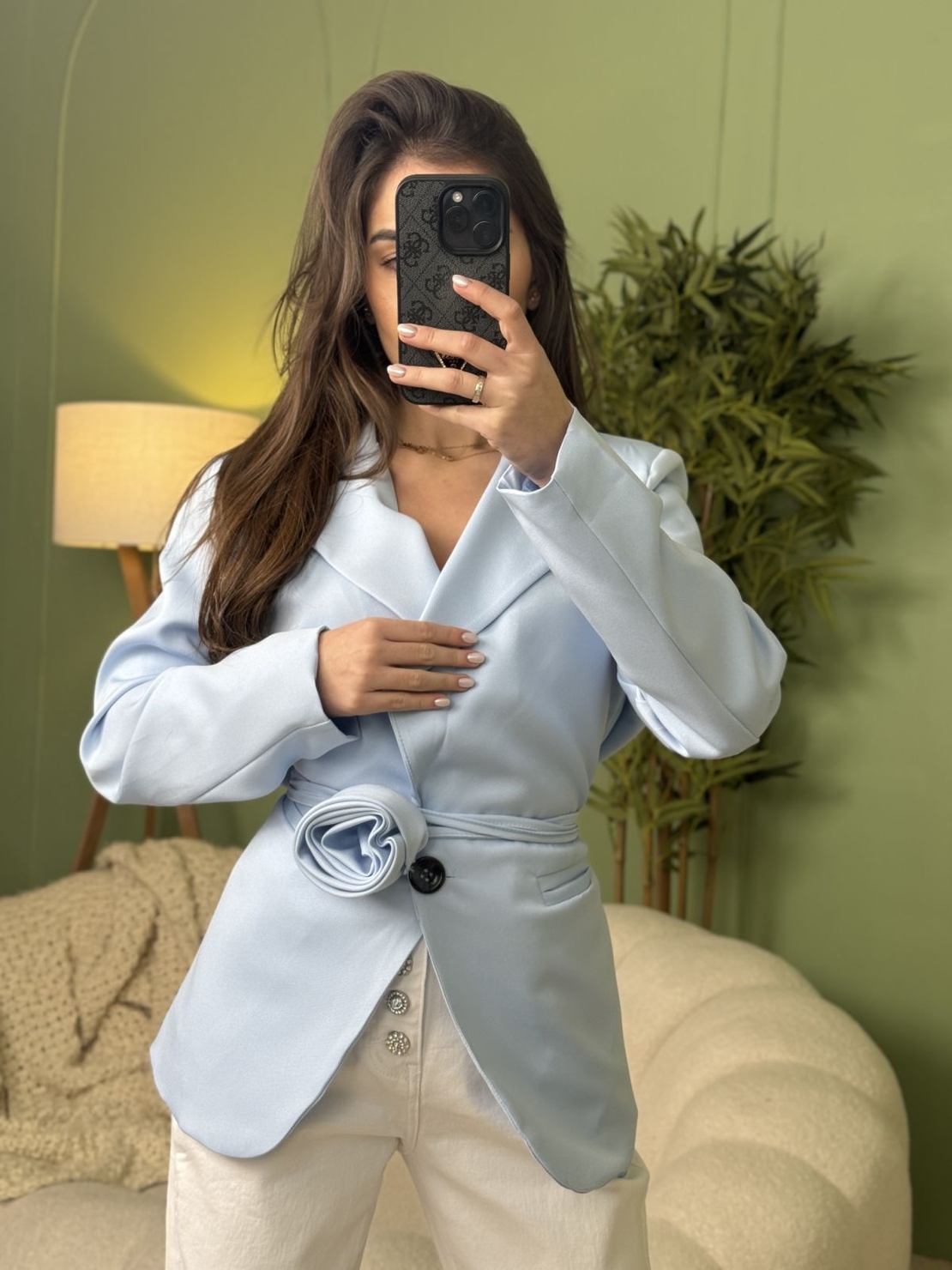 Елегантно синьо дамско сако с декоративен колан