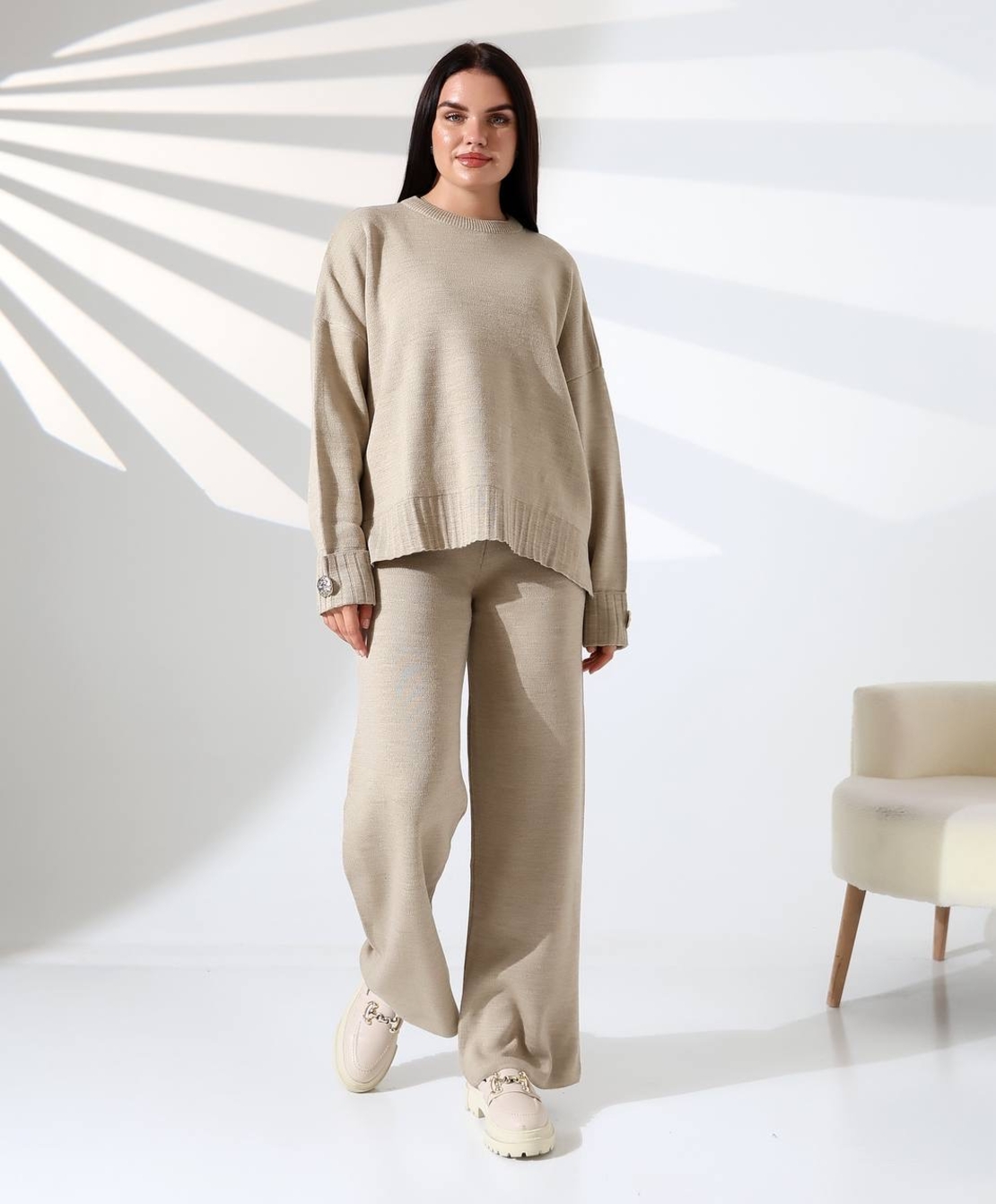 Комплект „Cozy Elegance“- пуловер и широк панталон в бежово