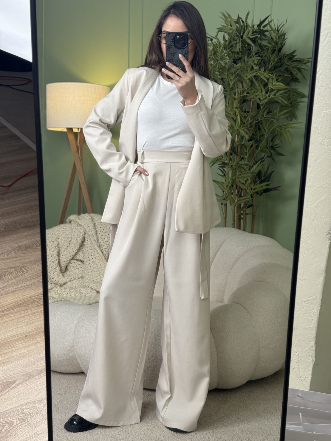 Дамски елегантен костюм Grace Line-бяло