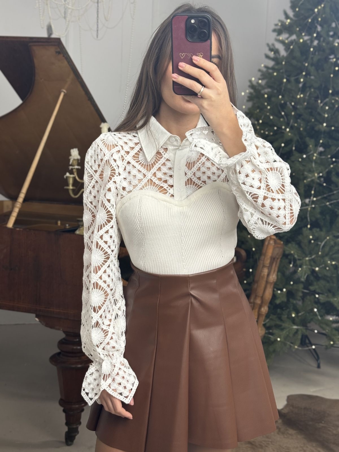 Елегантна дантелена блуза Classy Lace-бяло