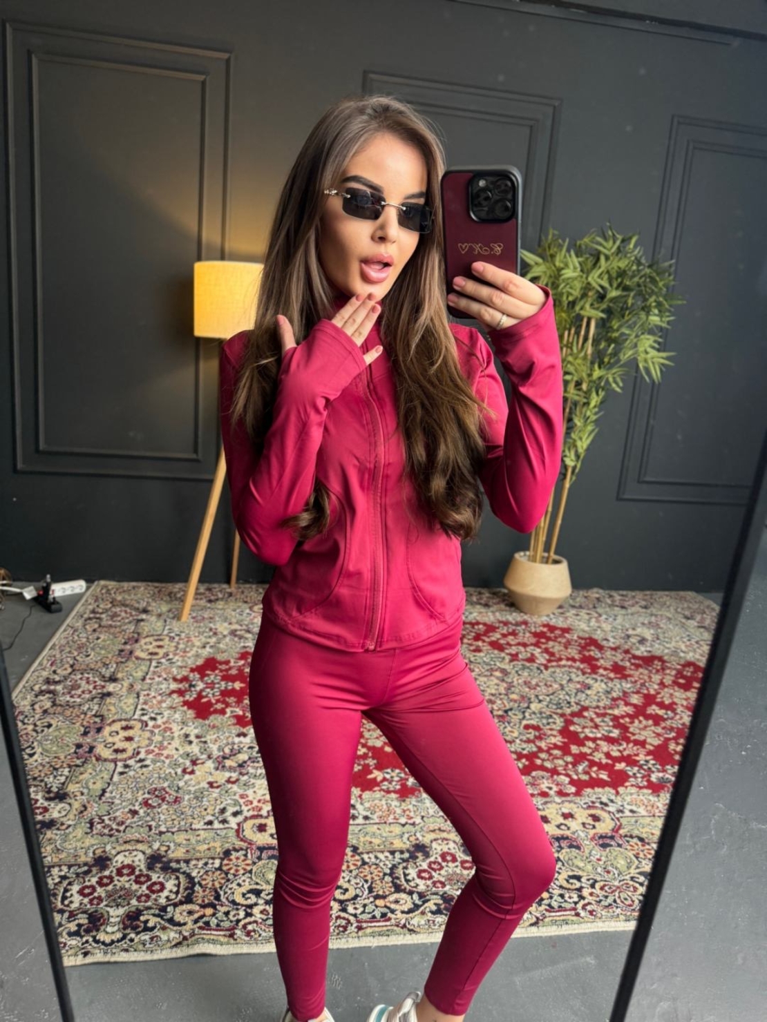 Спортен комплект с цип и клин-цикламено