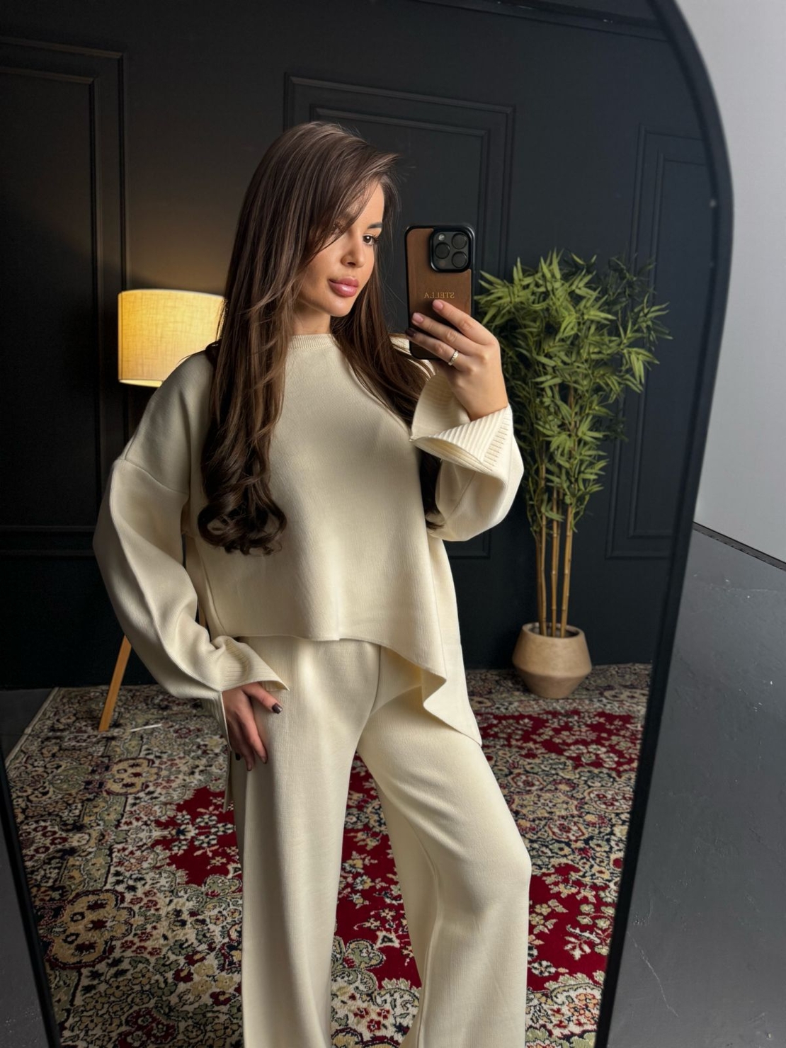 Комплект с асиметрично горнище в екрю