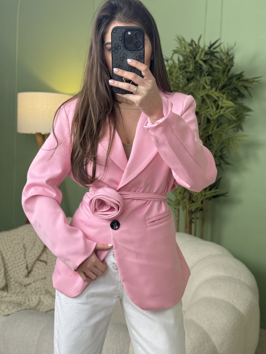 Елегантно розово дамско сако с декоративен колан