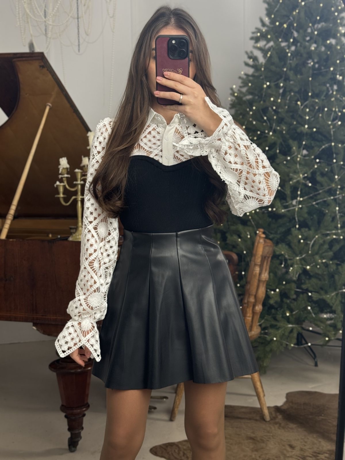 Дамска черна  кожена пола Bella Flair