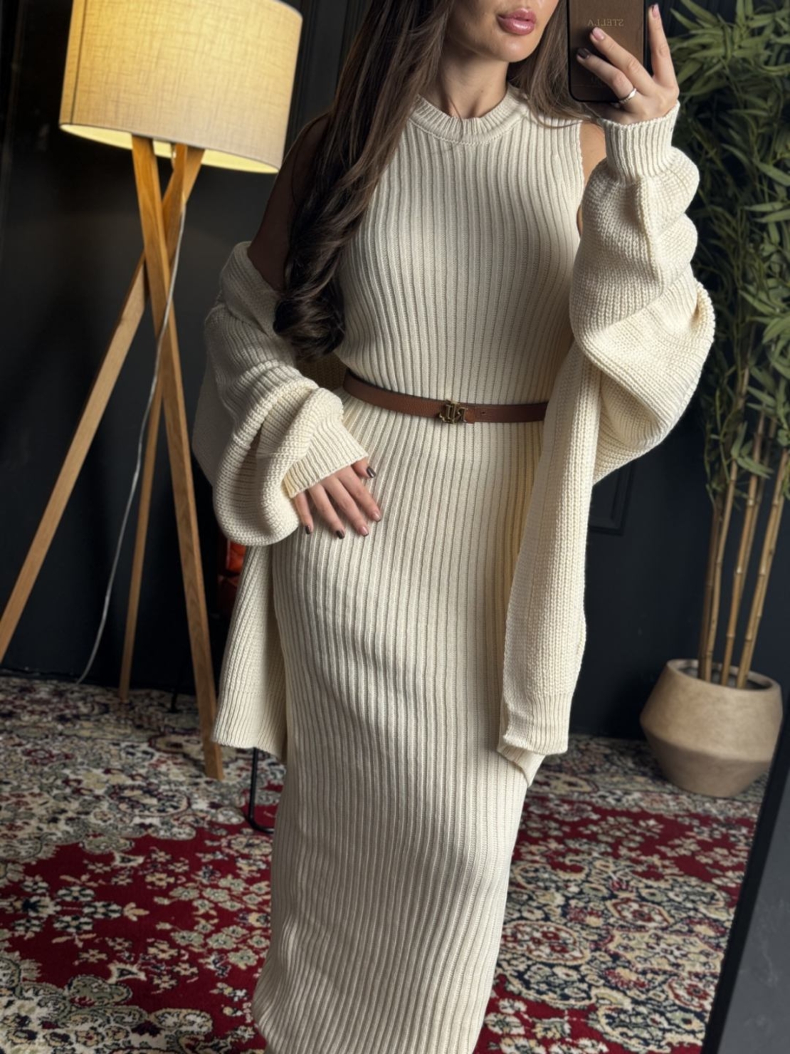 Рипсена дълга рокля с жилетка в екрю