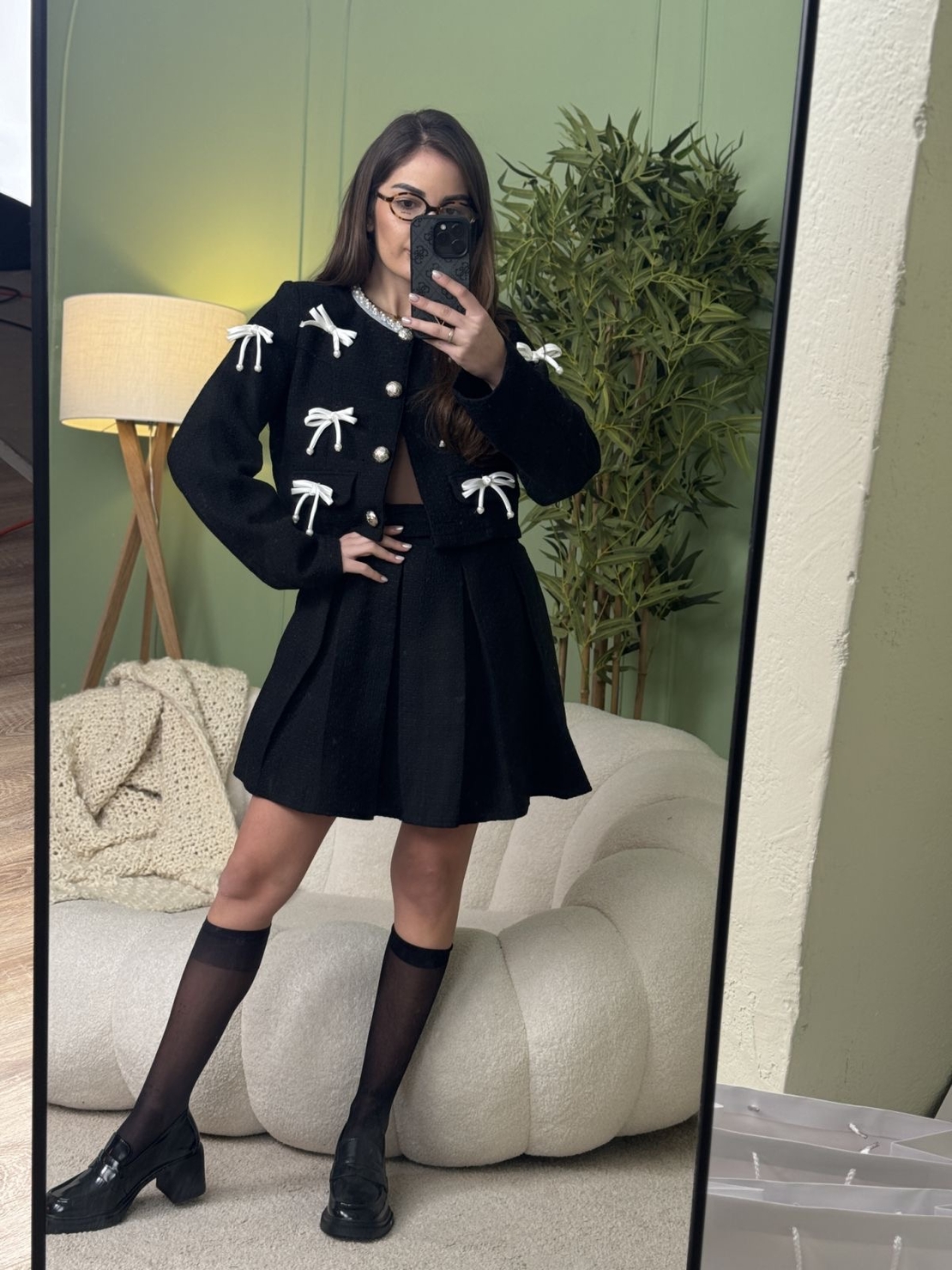 Дамски елегантен комплект сако и плисирана пола-черно