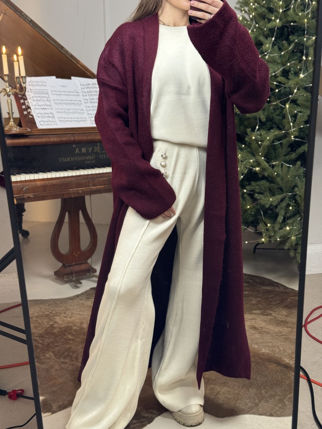 Дълга жилетка с широка кройка в цвят бордо