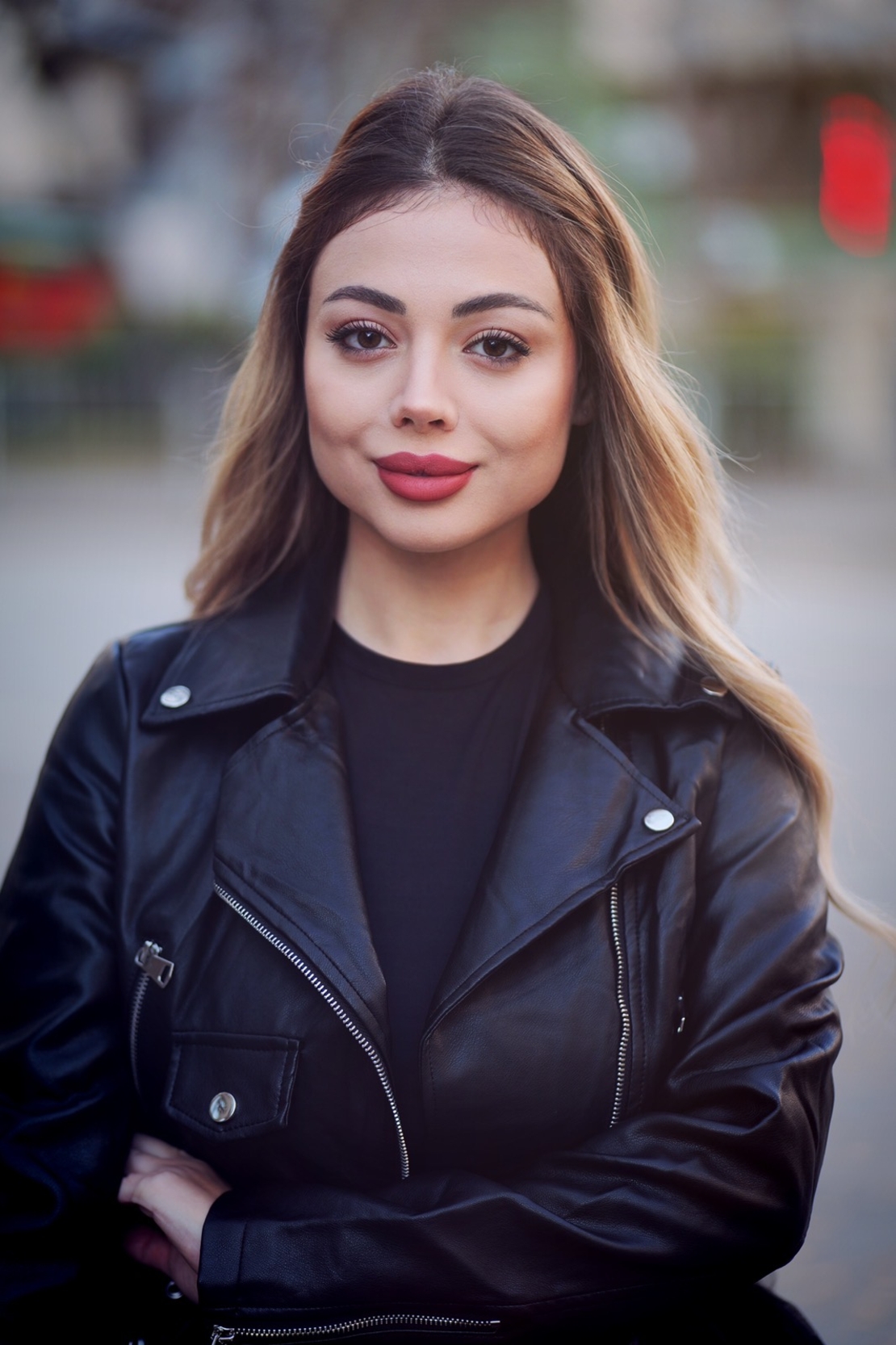 Яке със сваляща се тюлена пола