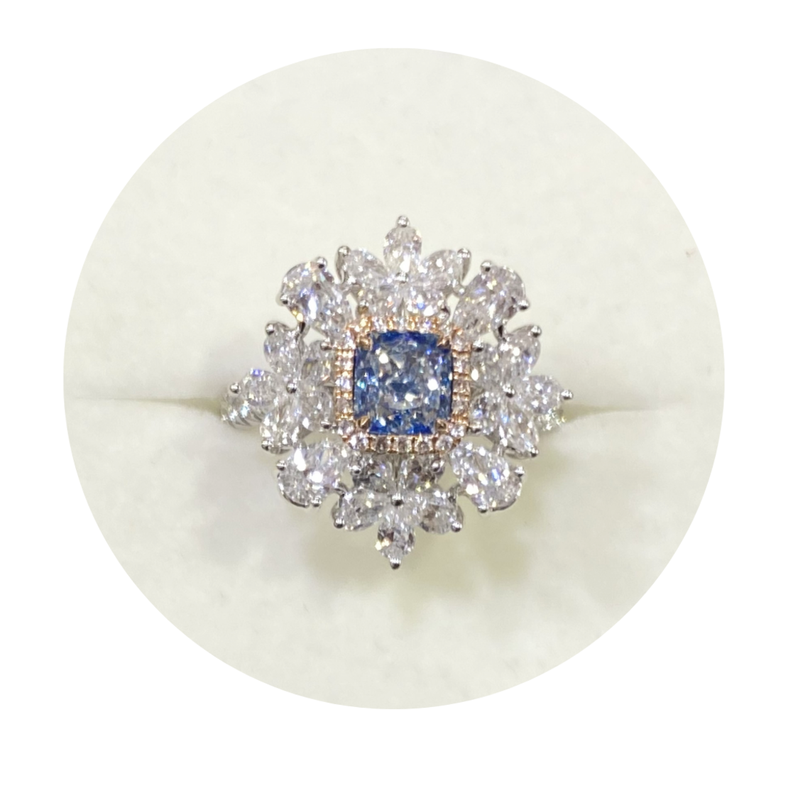 3.06 ct Fancy blue diamond ring