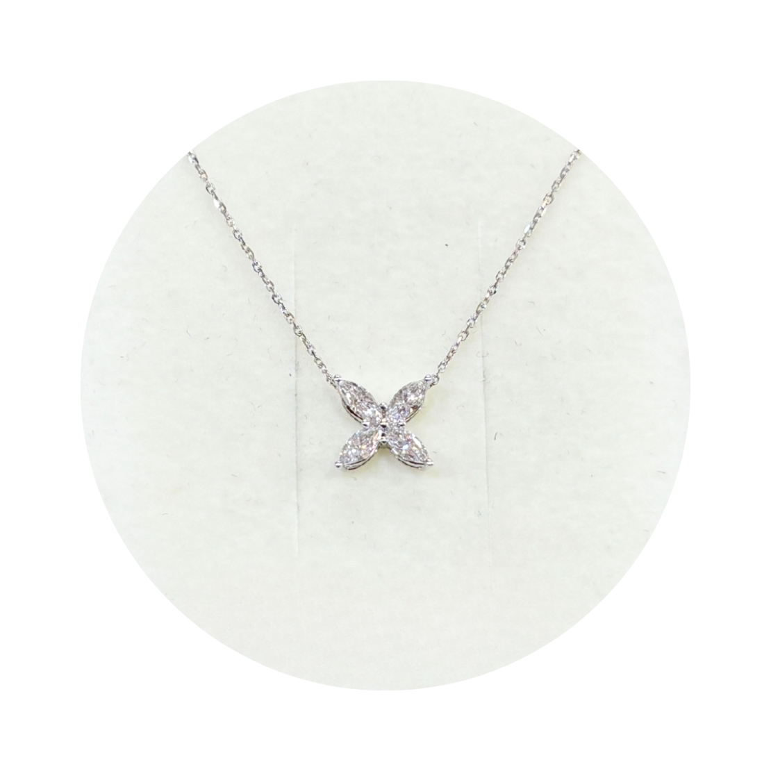 0.61 к Висулка с диаманти