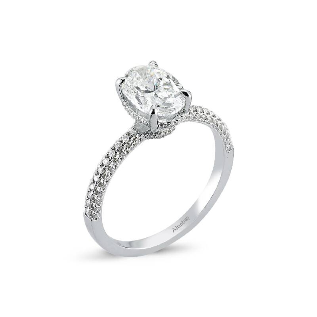 1.80 ct Ring with investment diamond oval